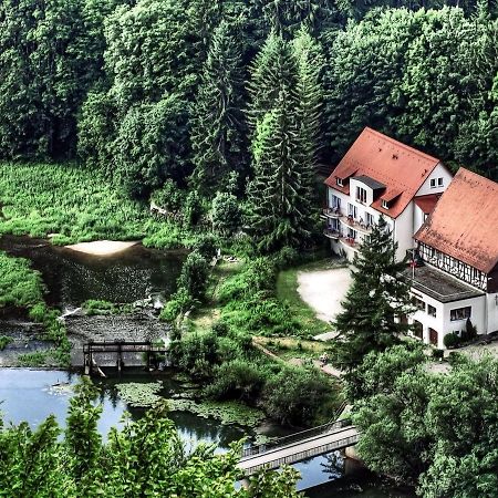 Hotel-Gasthof Neumuehle Kreenheinstetten Εξωτερικό φωτογραφία